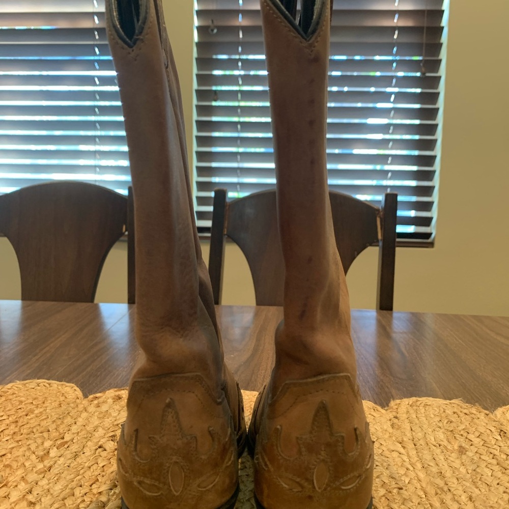 Women’s Brown Leather Western Cowboy Boots - Picture 3 of 7
